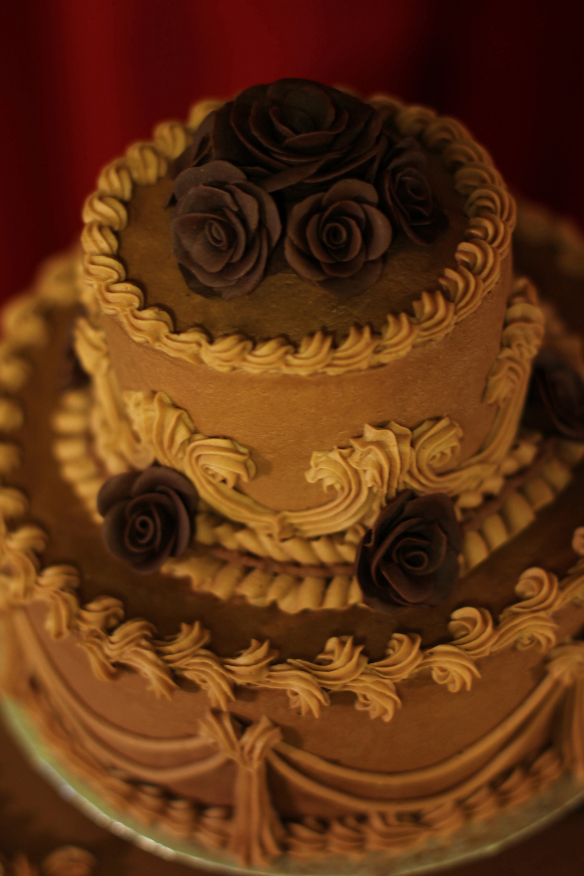 Caroline's chocolate party - big chocolate cake for celebrations -  www.kvalifood.com